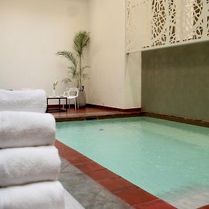 Gardi Hotel & Suites